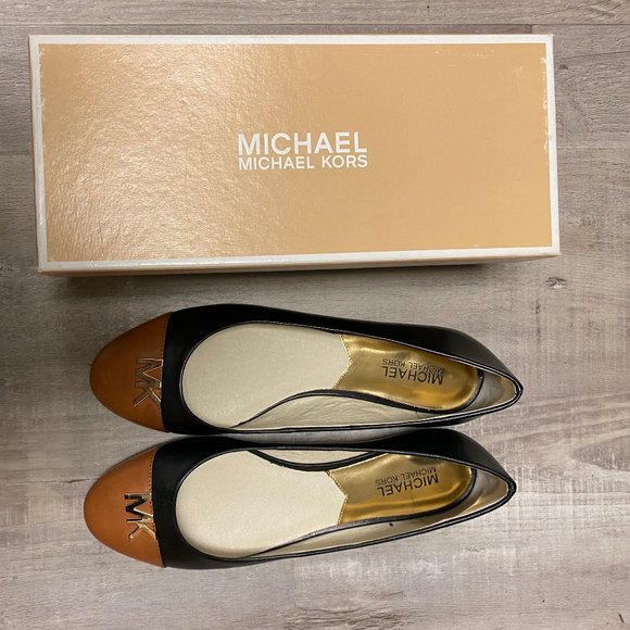Michael Kors Hayley Ballet Flats - Picture 2 of 4